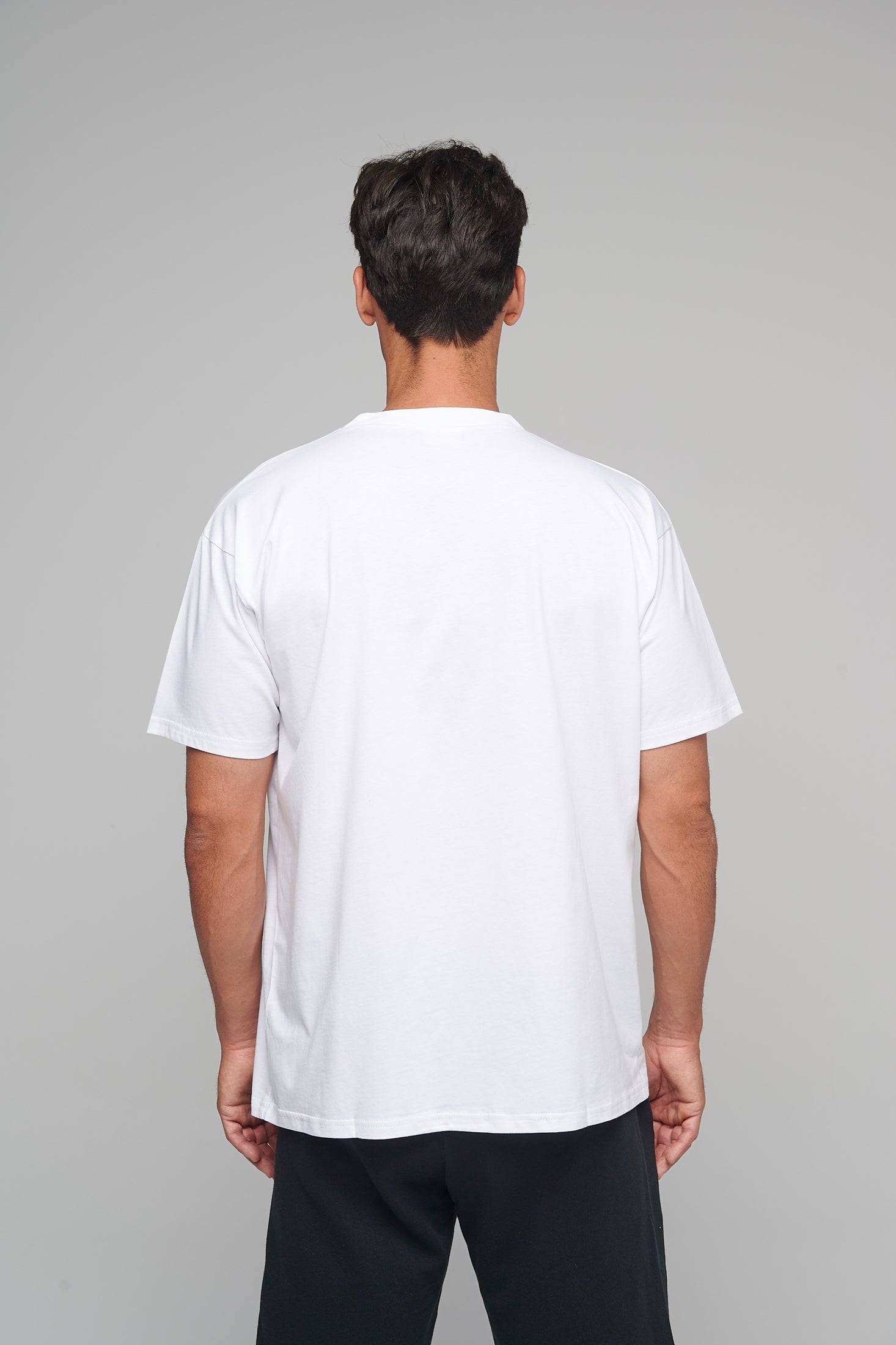 T&H Unisex One size T-shirt